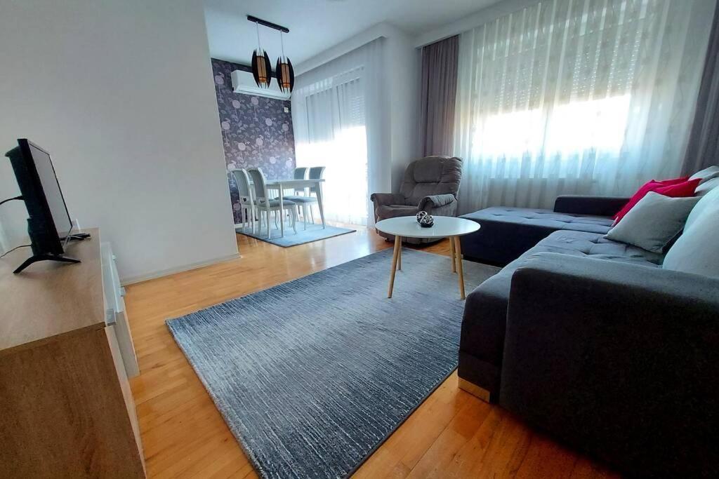 Apartment 13C Prisztina Zewnętrze zdjęcie